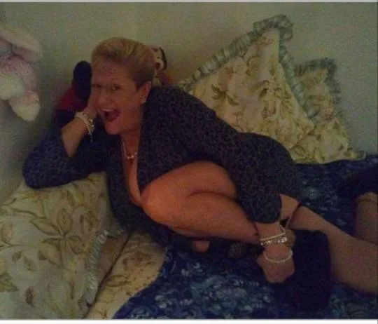 EARLY MORNING PECIAL' MATURE & CLASSY COUGAR OUTCALL AND CAR FUN AVAILABLE !! - Photo 2 | Escort in East .Hollywood