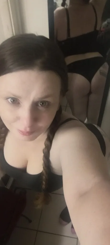 A lady in the street, and a freak in the sheets... - Photo 2 | Escort in Dunlap & I17