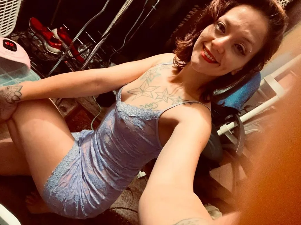 Pretty, playful &amp; probably your💦type Lets Play✨
