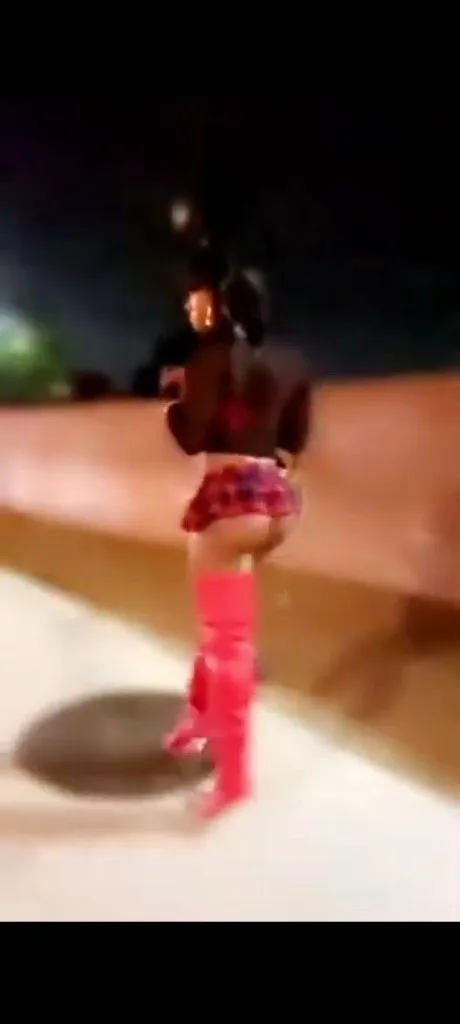 demon throat - Photo 3 | Escort in Watts