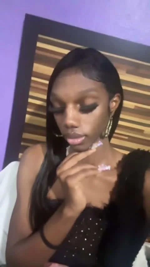 mia juicy bussy - Photo 2 | Escort in Los Angeles