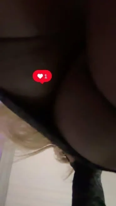 mia juicy bussy🍑💦
