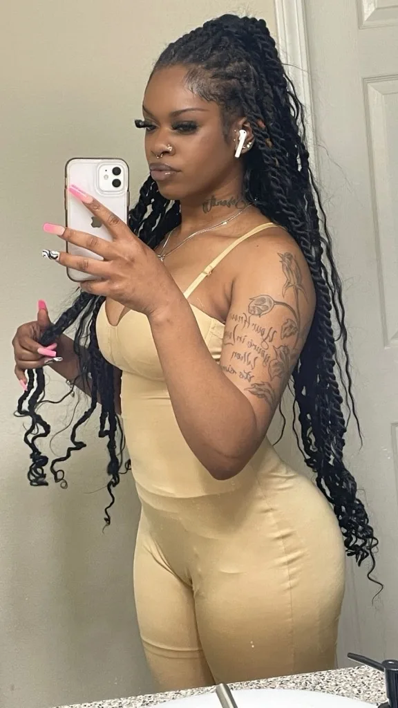 pretty face - Photo 3 | Escort in Tampa