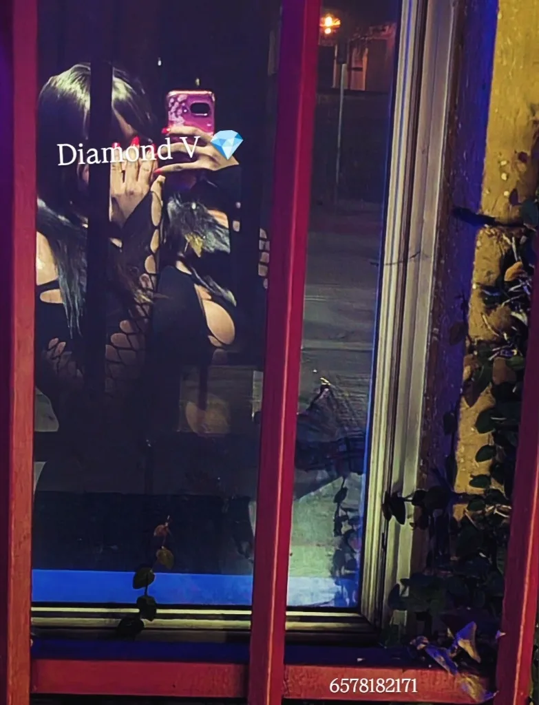 Just a Text Away AVAILABLE ALL DAY 5-Star Freak provided - Photo 4 | Escort in Santa ana
