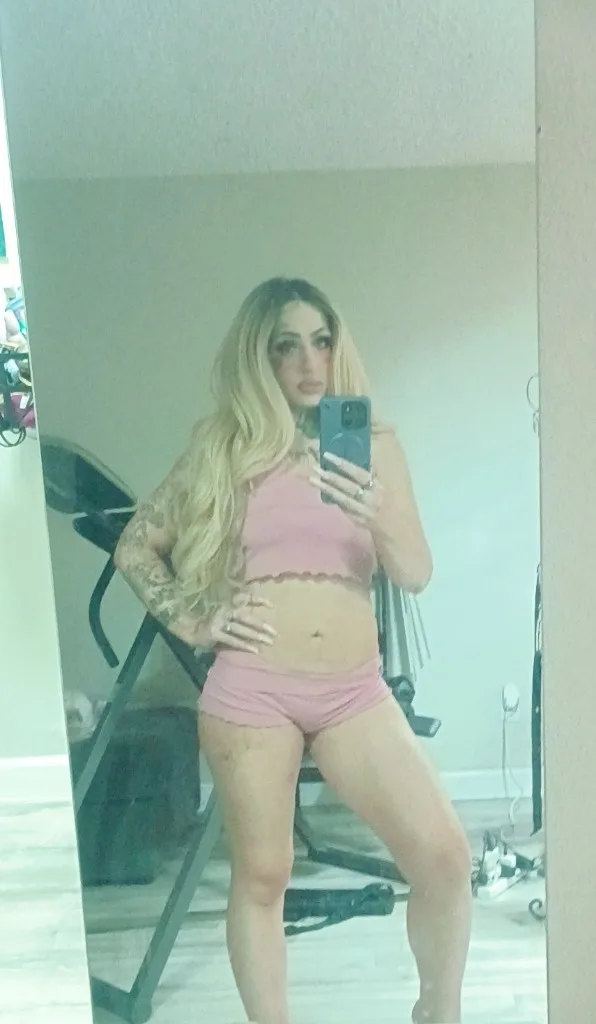 cum take a load off - Photo 2 | Escort in North Hollywood