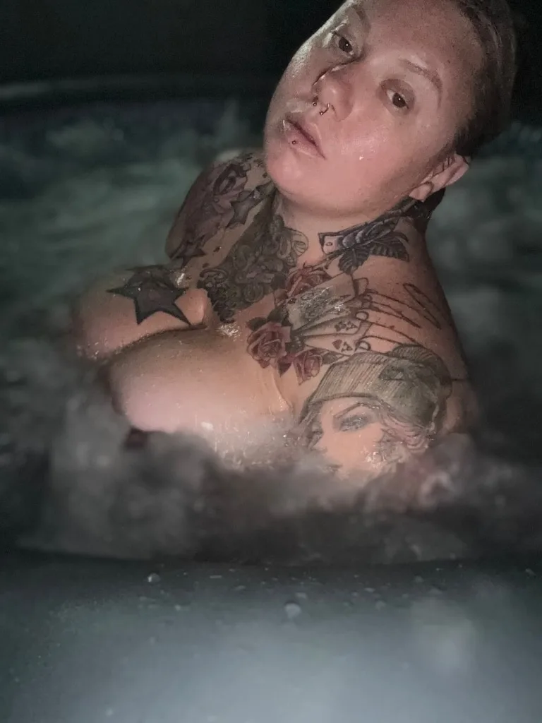 Tampa town and country area: Content on sale packages both boy and girl! - Photo 11 | Escort in Tampa
