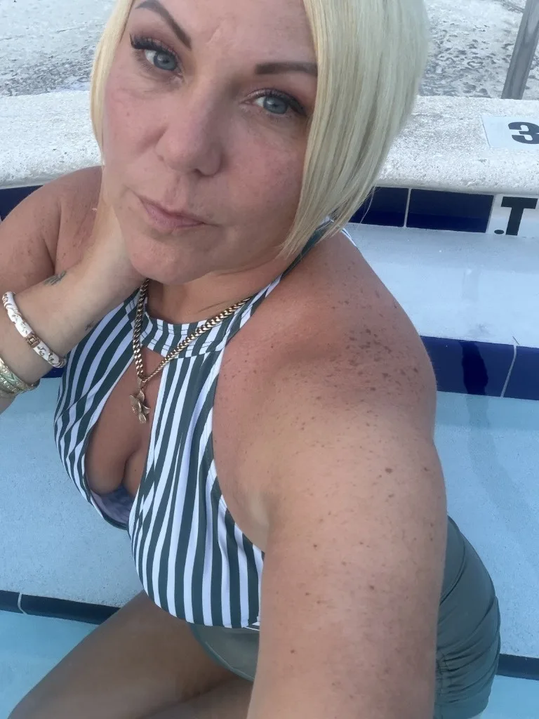 CUM SEE WHAT EVERYONE RAVES ABOUT 8-4 ONLY - Photo 2 | Escort in CLEARWATER