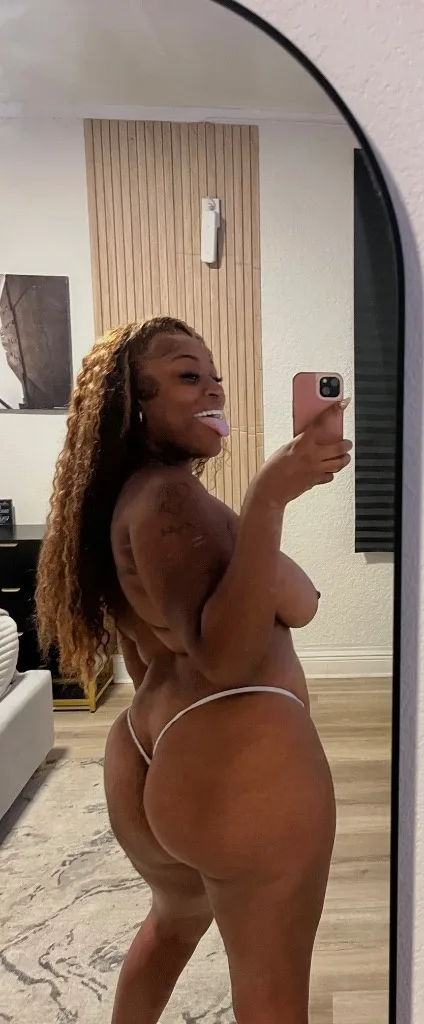 Available now Winter Haven BEAUTIFUL BLACK QUEEN,SEXY, CURVY LADY - Photo 6 | Escort in Tampa