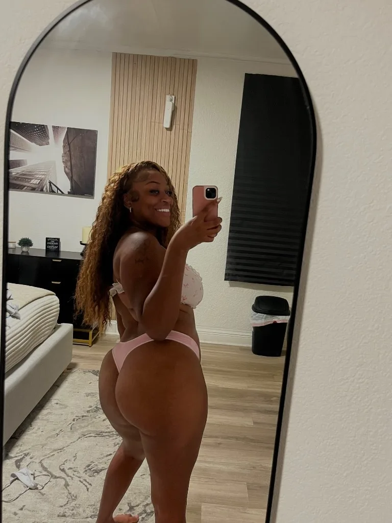 Available now Winter Haven 📲 BEAUTIFUL BLACK QUEEN,SEXY, CURVY LADY