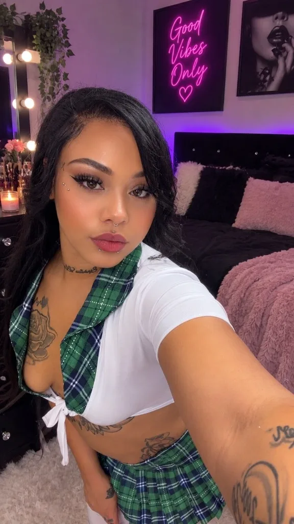 Malani Available now!! - Photo 7 | Escort in car dates