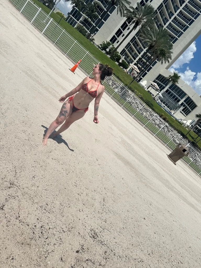 NEW TO THE CITY BIG BOOTY EXOTIC SNOW BUNNY - Photo 8 | Escort in Livonia