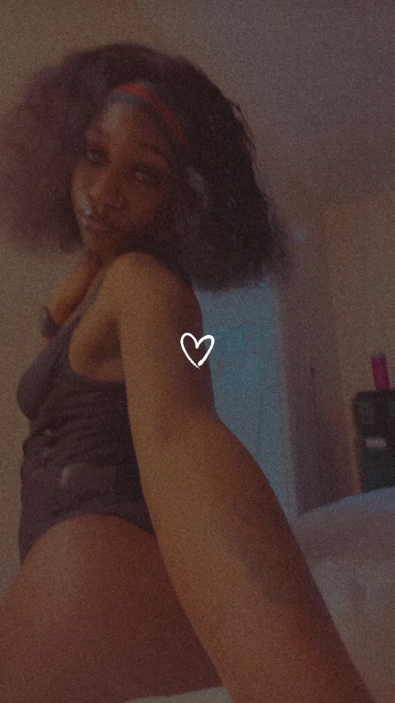 Petite Lil Chocolate Freak ss special!!Book Now‼ - Photo 10 | Escort in Grand Blanc Rd & U.S 23
