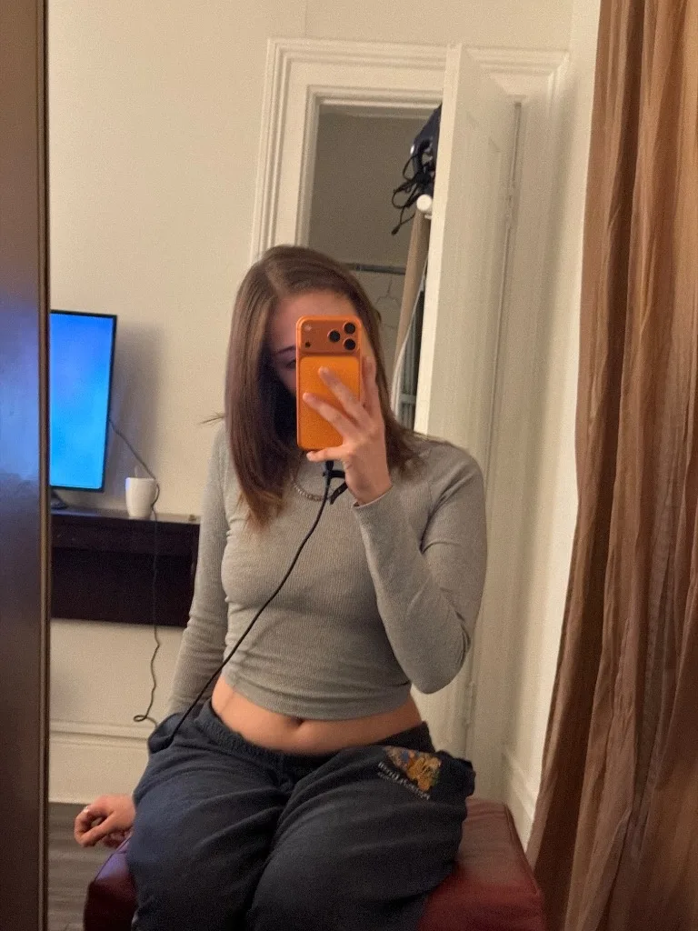 **New In Town** - Photo 4 | Escort in Downtown