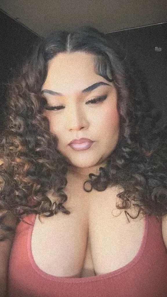 bigmama - Photo 2 | Escort in Central Michigan