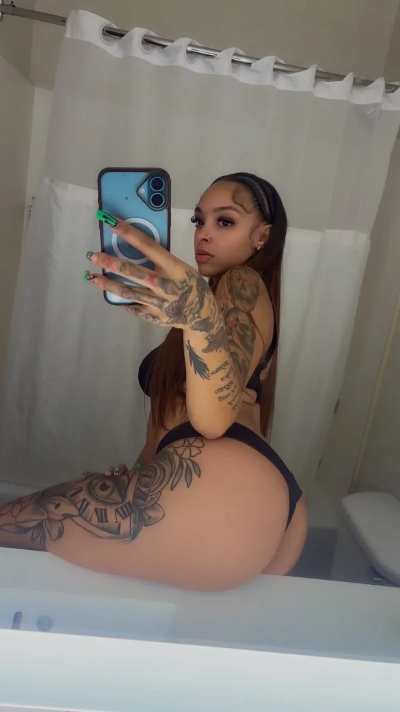 sweet but far from innocent🤭 im available - Photo 2 | Escort in Southfield MI