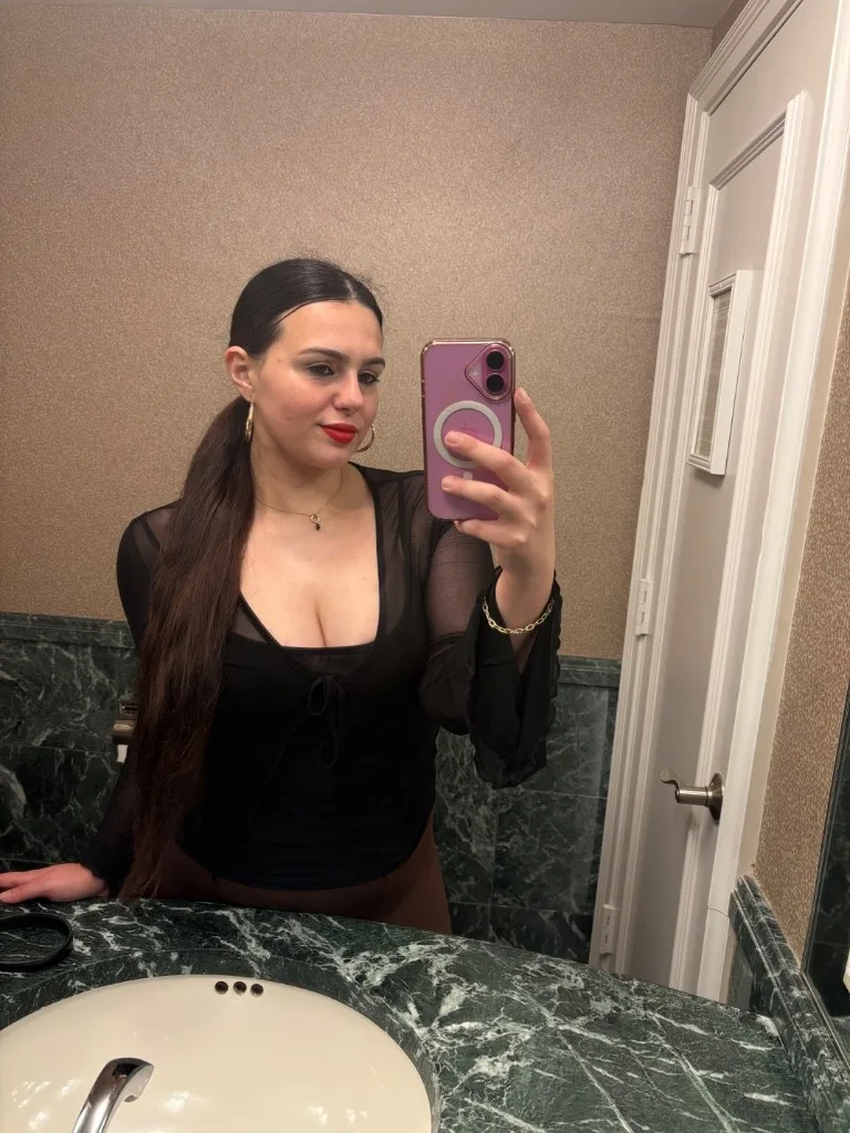 18 & UP ONLY Middle eastern Beauty ESCORT SERVICE bookings available - Photo 5 | Escort in Detroit