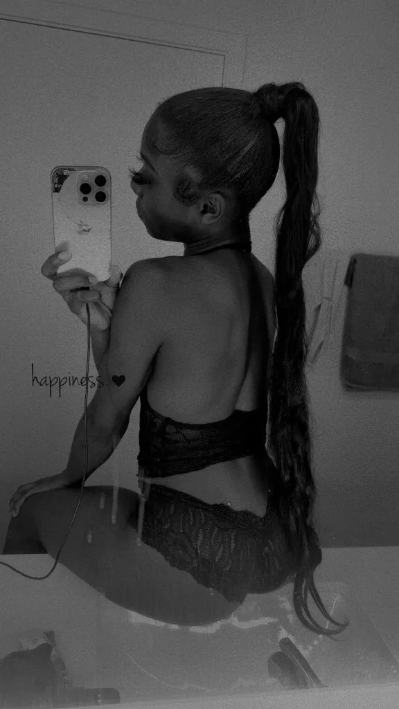 Sexy&Petite 100% Real and amazing at what i do Come see me Facetime Shows/ Content / Outcalls / Cardates 🩵 NO LOW BALLERS AT ALLLL!!! DEPOSIT REQUIRED!!! i got discounts today ‼‼‼ - Photo 7 | Escort in Kalamazoo