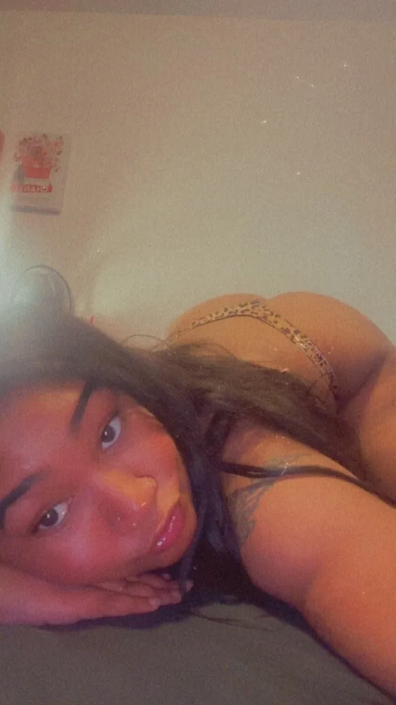 COME SEE ME DADDY QV; $100 HH; $150 HR; $250 - Photo 1 | Escort in EAST DETROIT