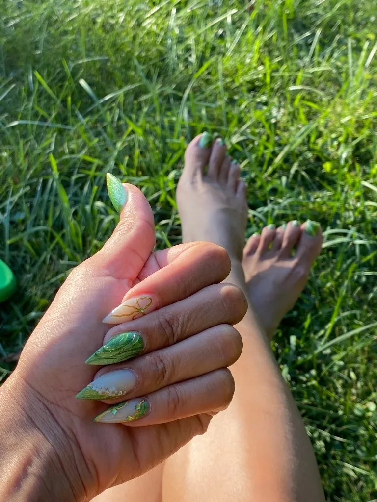 REDFORD AREA ASS SNIFF/FOOT FETISH ONLY. *NO NUDITY, *NO SEX, *NO HEAD/TOP/ORAL - Photo 6 | Escort in Redford