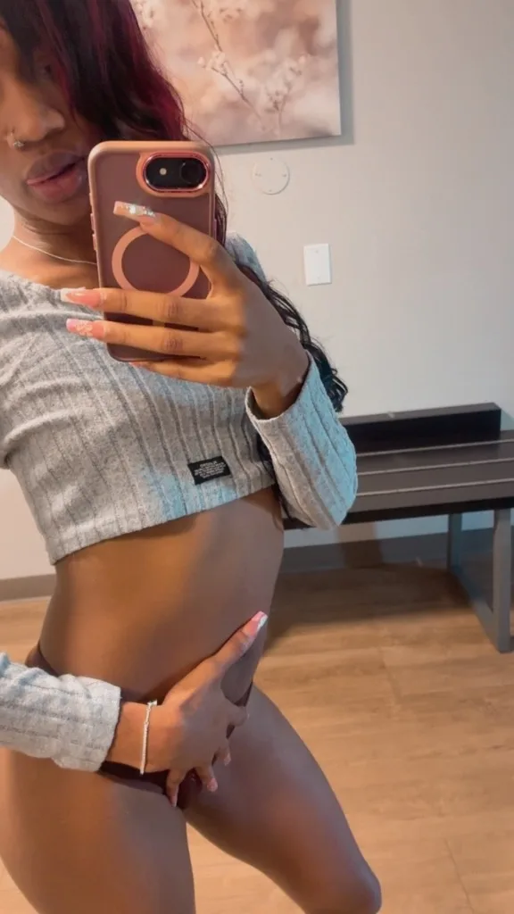 pretty skinnie minnie - Photo 4 | Escort in Southfield