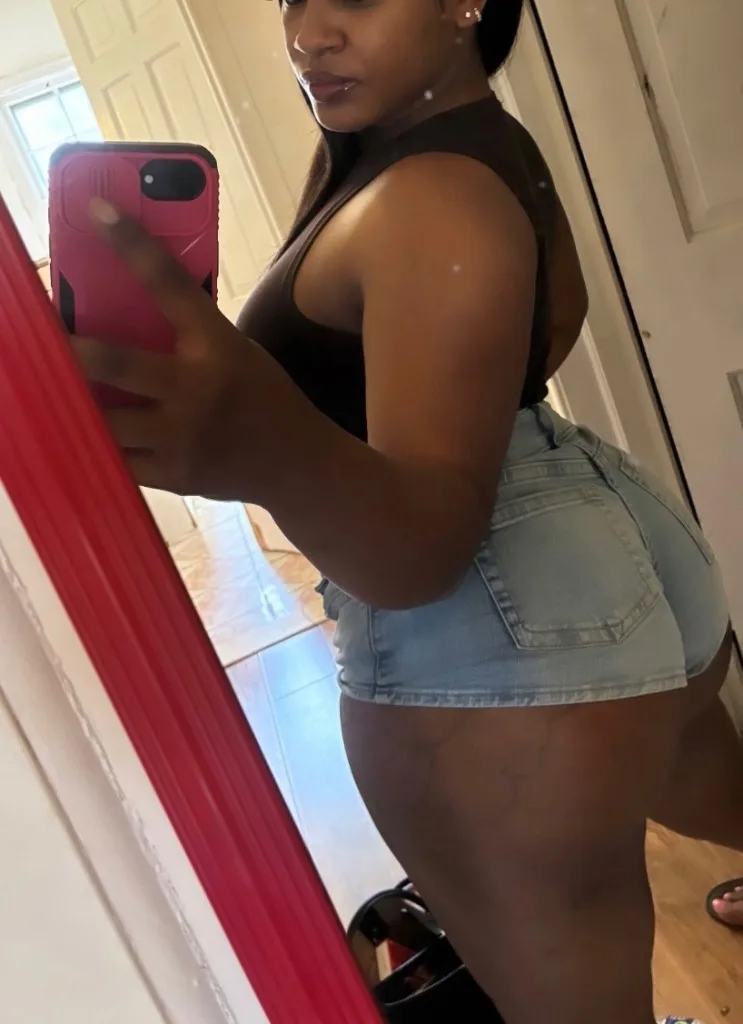 Can I Grip It(INCALLS ) READY NOW - Photo 5 | Escort in East -
