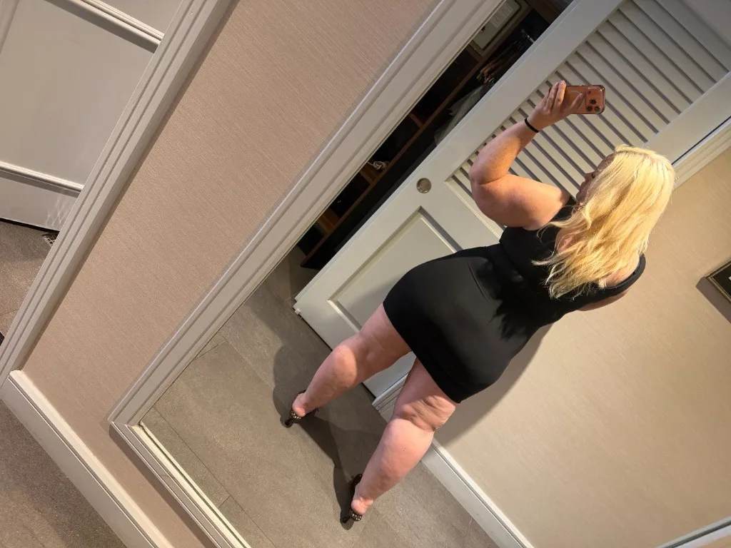 38 year old sexy hot mom.Sexy Horny Independent Party GirlReady for all full service IncallOutcallCarfunFace Time ShowsI sell my Nude pictures and videos and x content - Photo 3 | Escort in Detroit