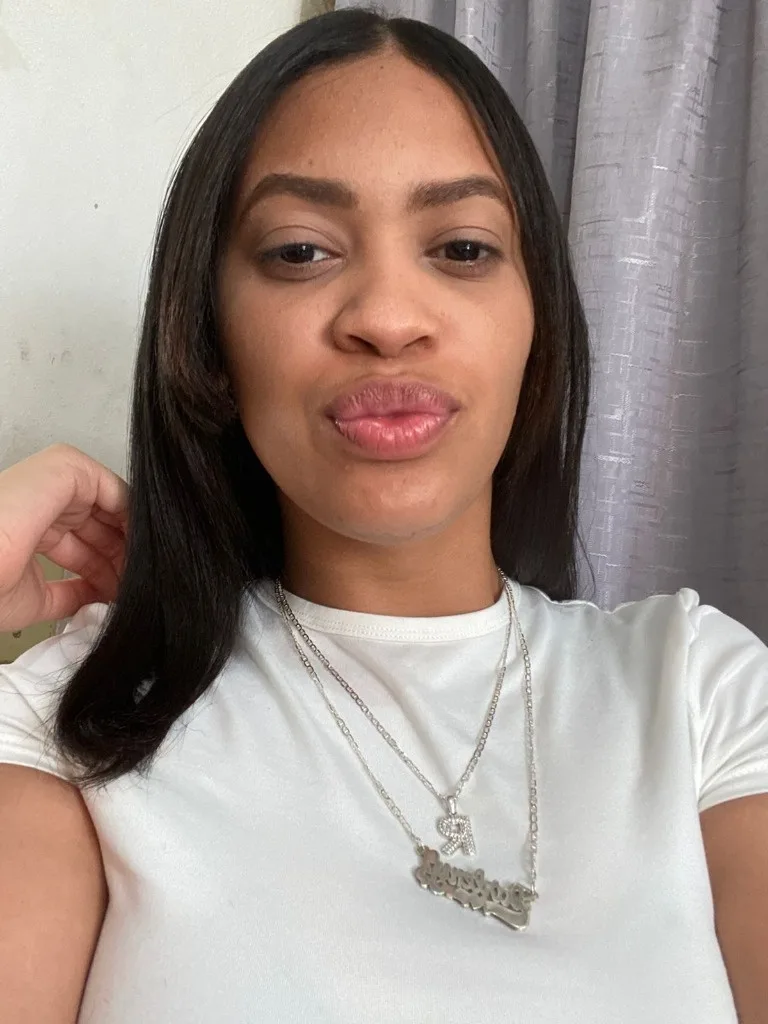 Soy Latina, nueva en la zona, - Photo 2 | Escort in Michigan ave