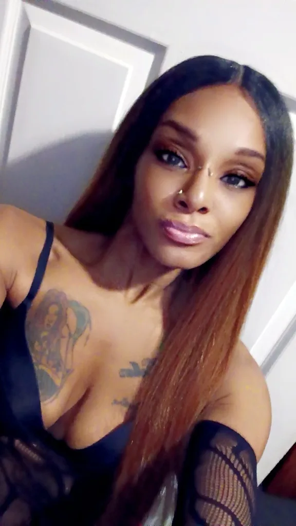 THAT DICK AINT GONNA SUCK ITSELF - Photo 3 | Escort in Detroit