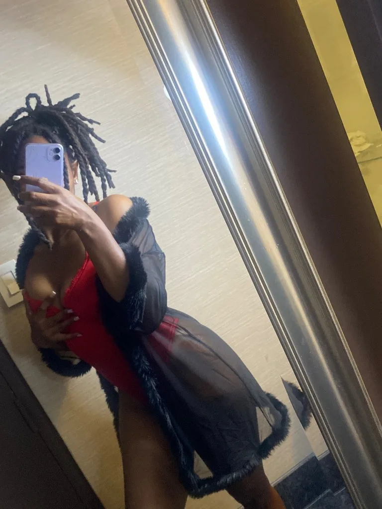 I Can Either Suck Or Fuck The Nut Out Of You... Your Choice - Photo 2 | Escort in Southfield