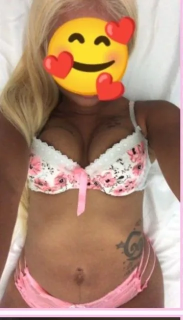 NO BARE SERVICES OUTCALLS - Photo 5 | Escort in Detroit