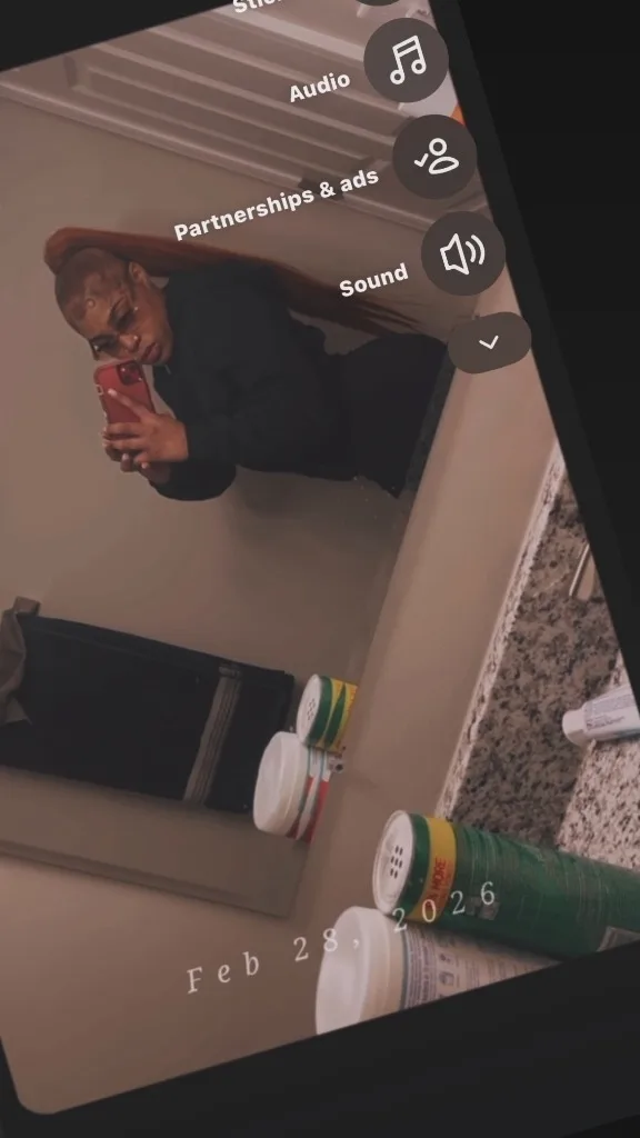 fine grown sexy red - Photo 3 | Escort in Warren mi
