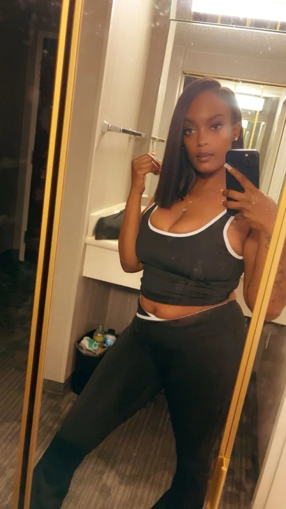 New Face BabeHorny Queen OverNight Incall/OutcallCardateTight Pussycontent sellAvailable 24/7 - Photo 7 | Escort in Metro