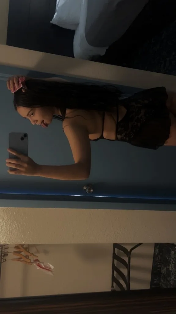 come meet a sexyFREAKYforeign while im here - Photo 3 | Escort in Dearborn incalls only