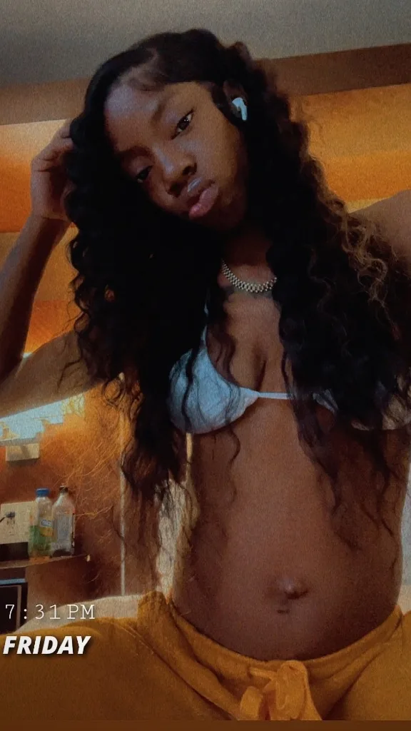 chloee 🫶 ChloeeThaPrincess___ - Photo 12 | Escort in West Bloomfield
