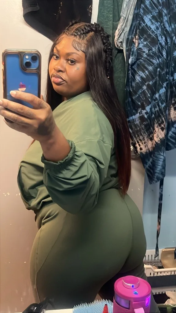 $90Qv(INCALLS)🤑$25FACETIME SHOWS 🤳LETS GET NASTY BIG BOOTYTATTED FREAK CUM BUST A NUT - Photo 6 | Escort in Livonia incalls
