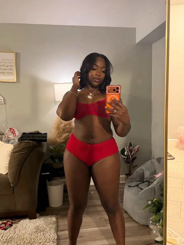 COME SEE ME DADDY - Photo 4 | Escort in Livonia