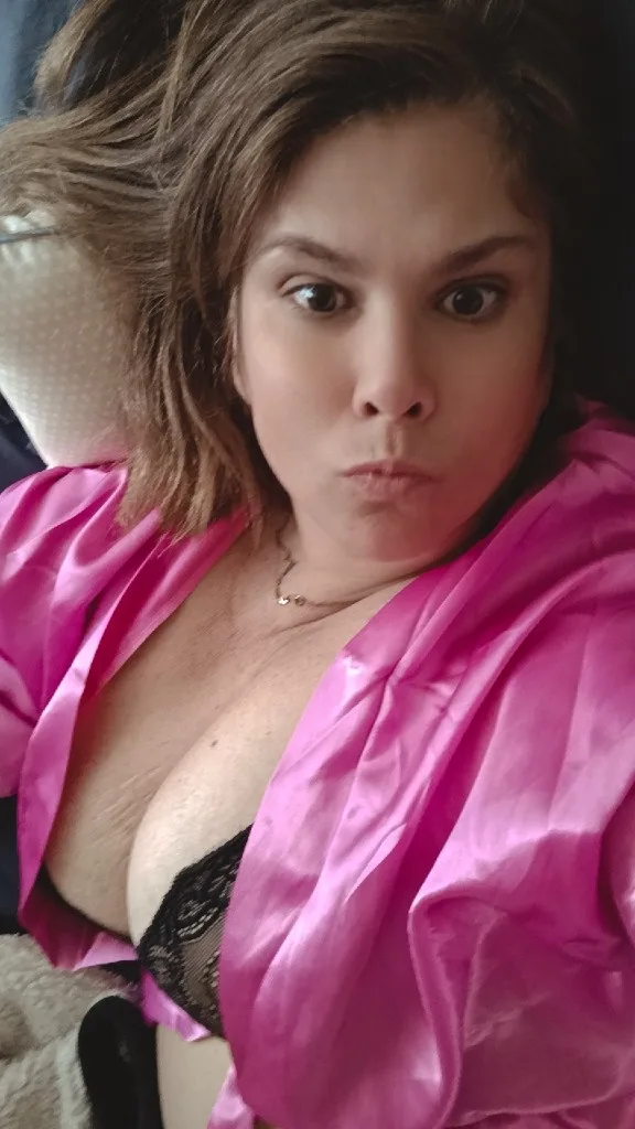 cum see me now its chilly out - Photo 3 | Escort in Warren