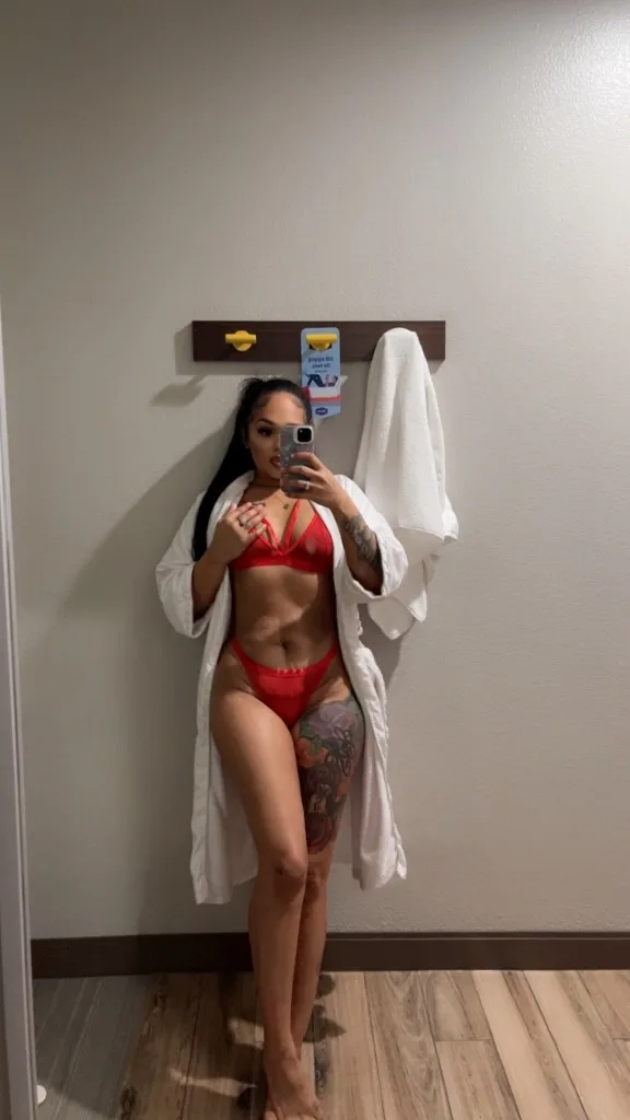 LOLA XxXNEW TO TOWN FREAKKKK ALERTTTT SPECIALS INCALL !!!Slippery when wet!!! - Photo 4 | Escort in Downtown