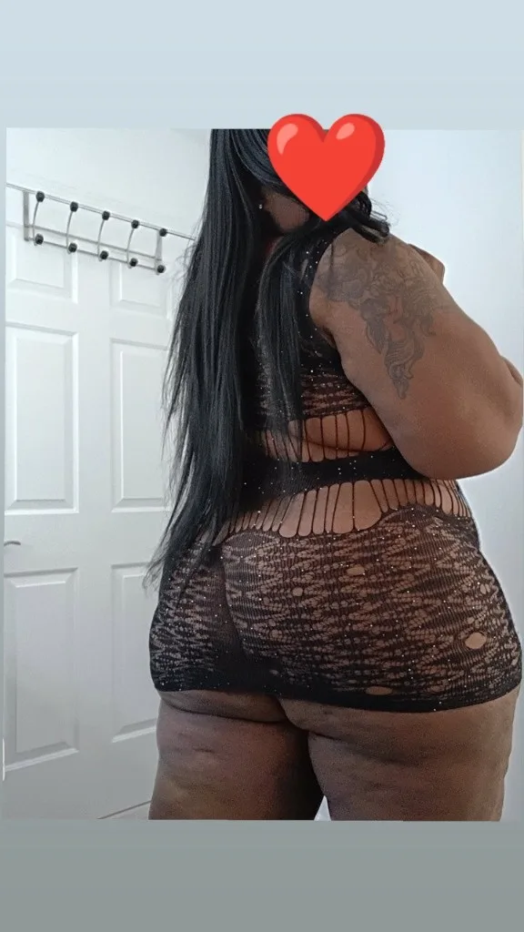 Big Juicy Bunz AVAILABLE NOW For INCALLS AND OUTCALLS - Photo 2 | Escort in Redford outcalls anywhere