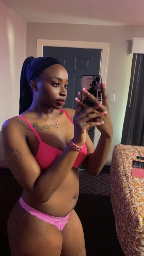 sexy chocalate🤎write to me if you want to have great sex😚😉