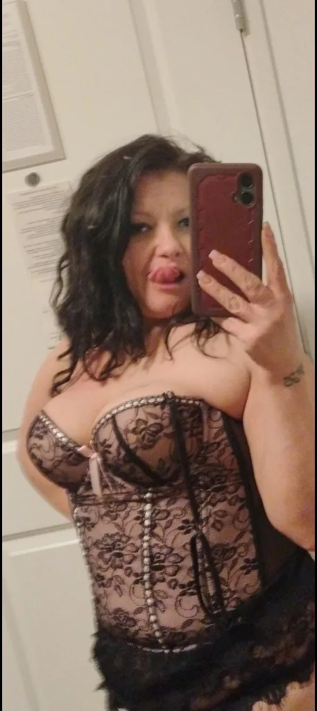 IN AND OUT CALLS AVAILABLE - Photo 2 | Escort in joy