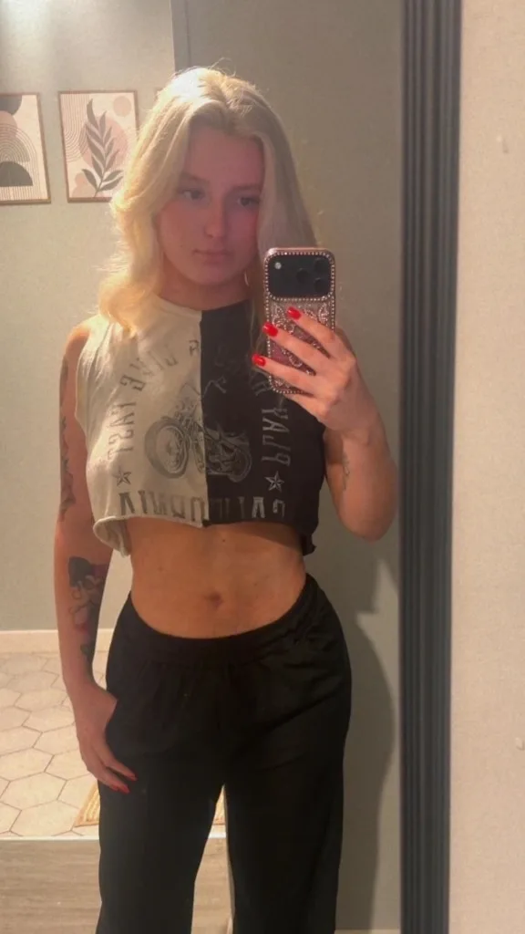 Blonde Bombshell in town limited time - Photo 3 | Escort in Ask me