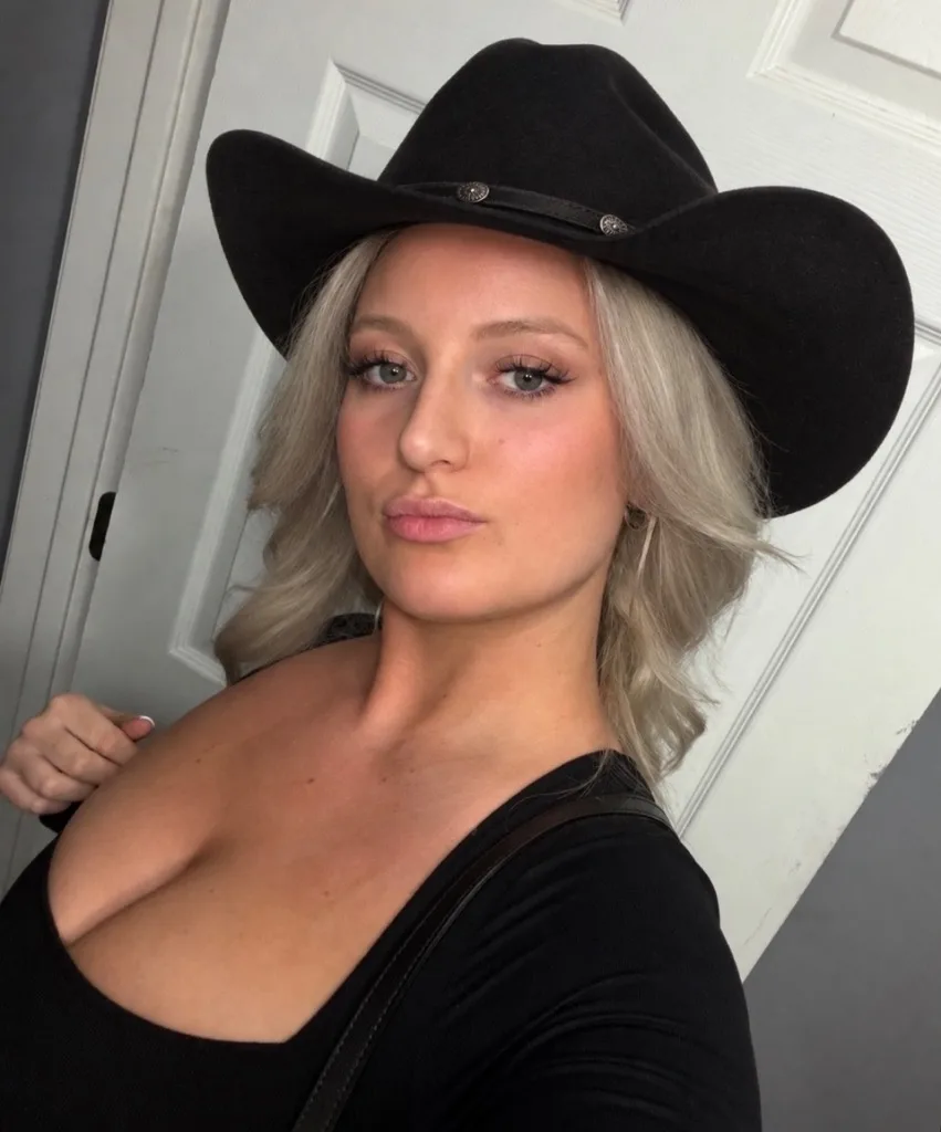 Blonde Bombshell in town limited time - Photo 5 | Escort in Ask me
