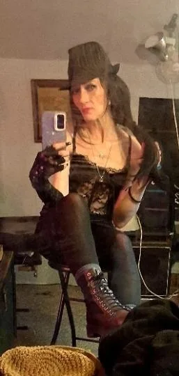 Dark Elegance:Absolute Satisfaction - Photo 4 | Escort in Southfield