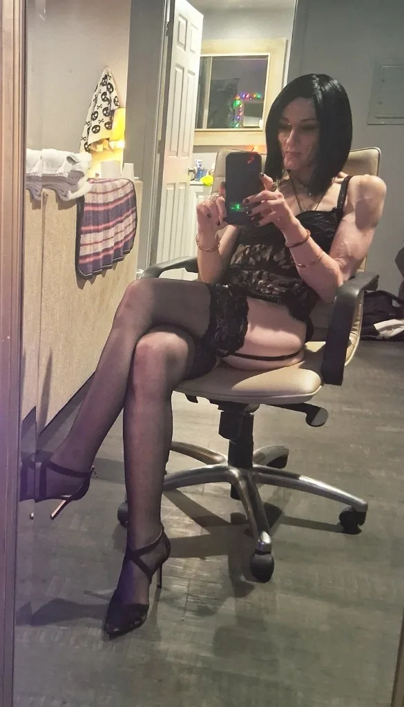 Dark Elegance:Absolute Satisfaction - Photo 12 | Escort in Southfield