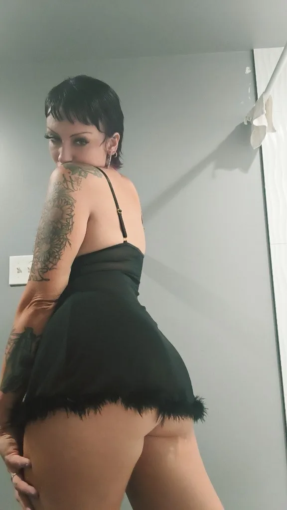 Sweet and Sexy West clean and comfortable room - Photo 3 | Escort in Detroit