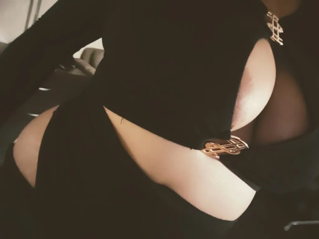 OUTCALLS NOW ONLYlightskin shortie 💕😘[NO IM NOT WHITE/LATINA!!]THROAT GODDESS✨✨✨🌉🌉🌉 💝💝