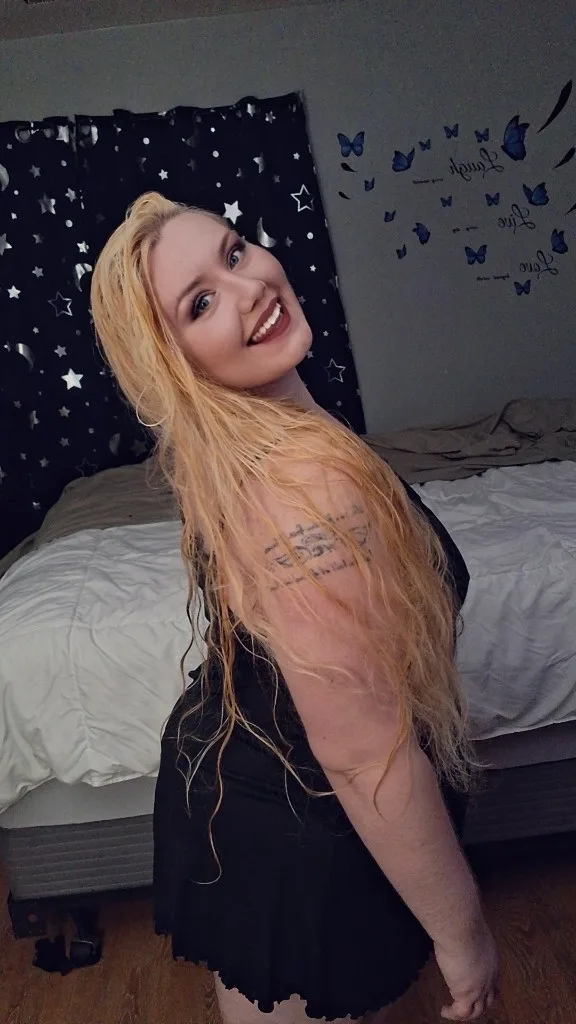 🫶Samanthas Curves, Where Everything Feels Magical 🍀 💋