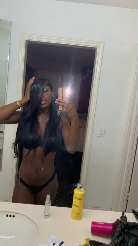 sexy chocolate - Photo 3 | Escort in Downtown Pontiac
