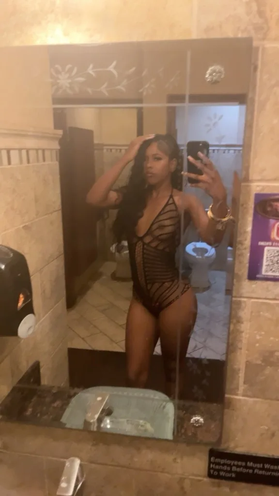 CLASSY LOOKS, NASTY THOUGHTS 🥂 - Photo 2 | Escort in INCALLS ONLY